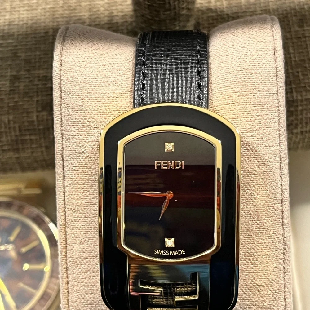 FENDI CHAMELEON AUTHENTIC DOUBLE ICONIC ‘F’ LEATHER DIAMOND WATCH